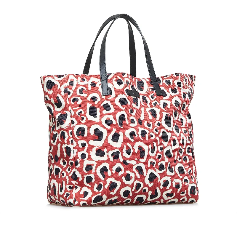 Women Gucci bags with a zippered interior pocketGucci Printed Canvas Tote (SHG-MEBSMH)