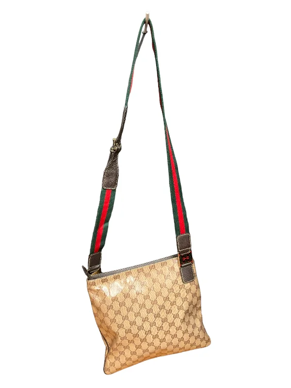 Ladies Gucci Dionysus bags with a chain - link shoulder strapCrossbody Luxury Designer By Gucci  Size: Medium