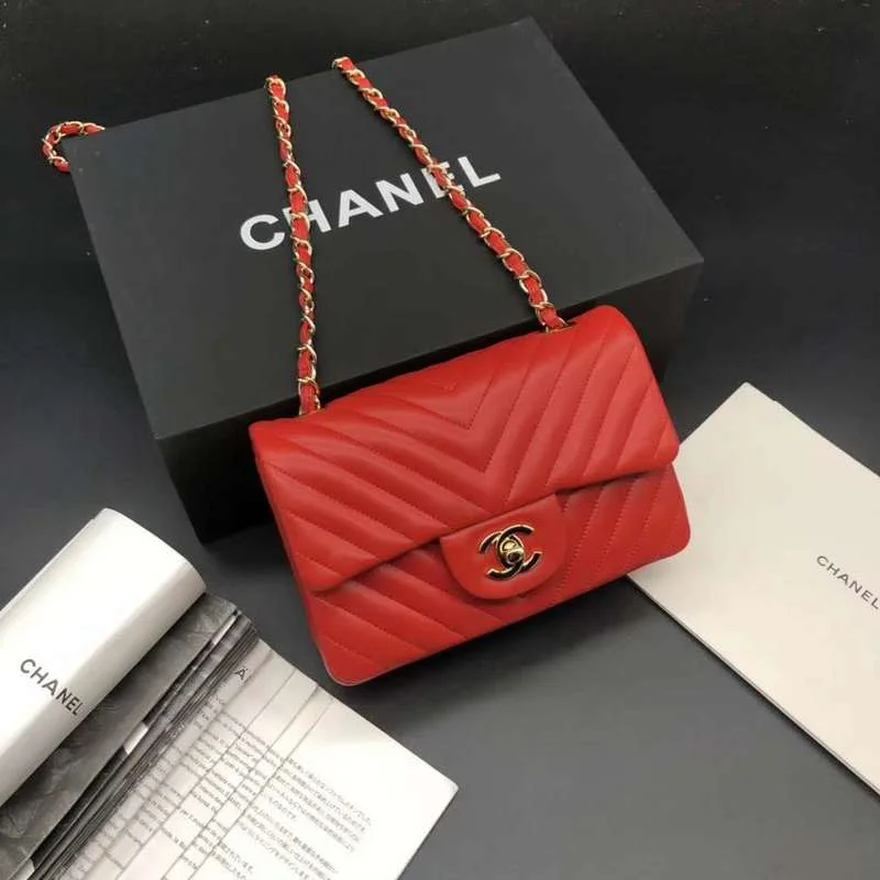 Chanel Lightweight Handbag for Daily ErrandsBC - CHANEL Bags - 589