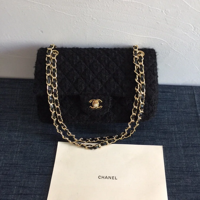 Chanel Handbag with Adjustable Strap for ComfortBC - CHANEL BAGS - 585