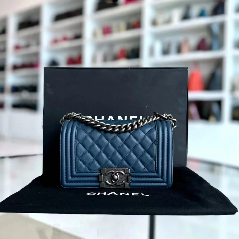 Chanel Designer Handbag with Unique Design*Calfskin* Boy Small Quilted Calfskin Dark Blue Leboy Ruthenium Silver Hardware Series 26