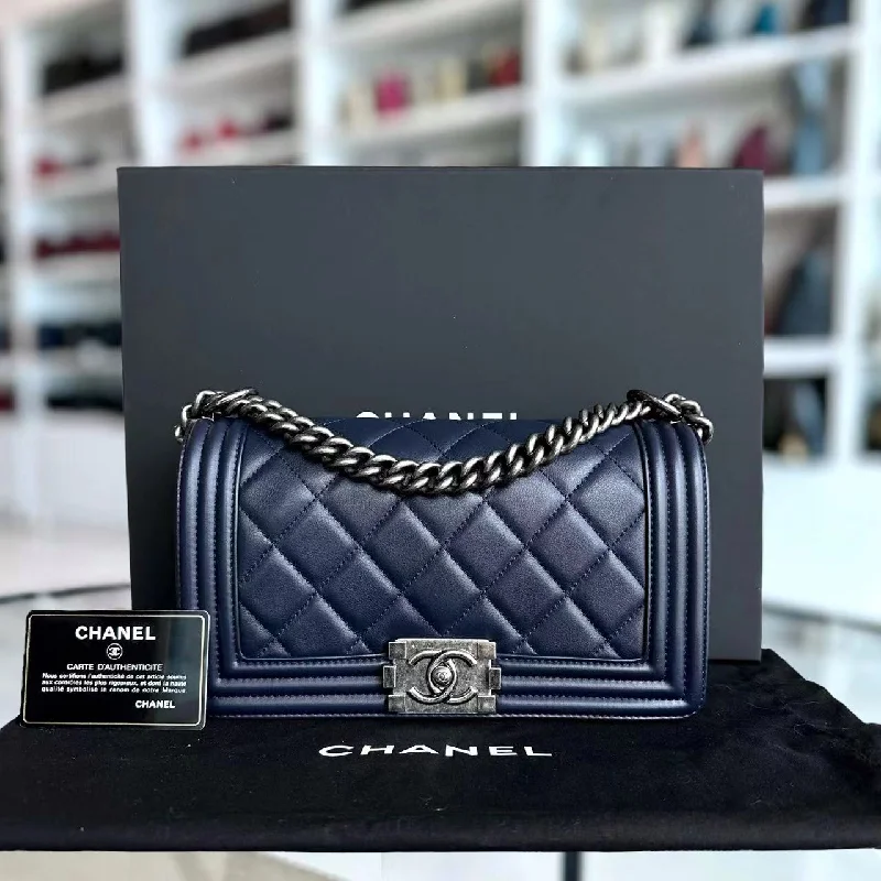 Chanel Luxury Handbag for High - End EventsBoy Old Medium 25CM Quilted Lambskin Leboy Navy Blue RSHW No 19