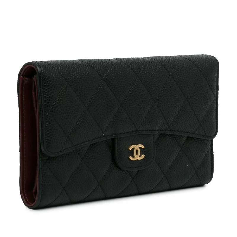 Chanel All - Match Handbag for Versatile StylingChanel CC Caviar Trifold Wallet (WpP5o2)