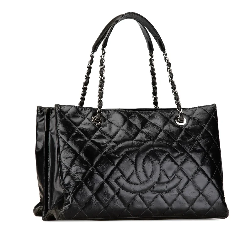 Chanel Quilted Leather Shoulder Bag for FashionistasChanel CC Crumpled Calfskin Shopping Tote (uO1fXX)