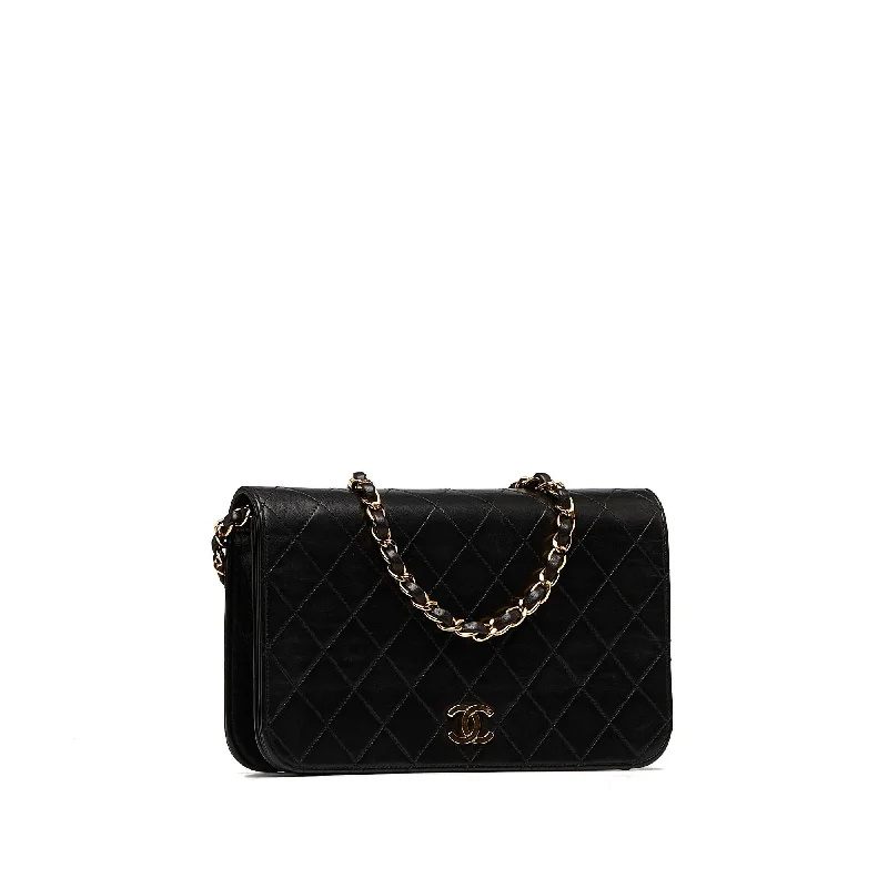 Chanel Handbag with Adjustable Strap for ComfortChanel CC Flap Crossbody Bag (GauV21)