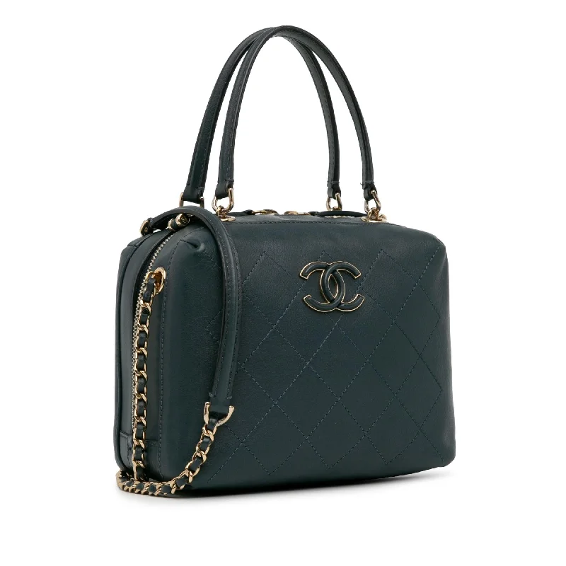 Chanel New Arrival Handbag with Gold HardwareChanel CC Quilted Bullskin Vanity Case (3WgpyN)