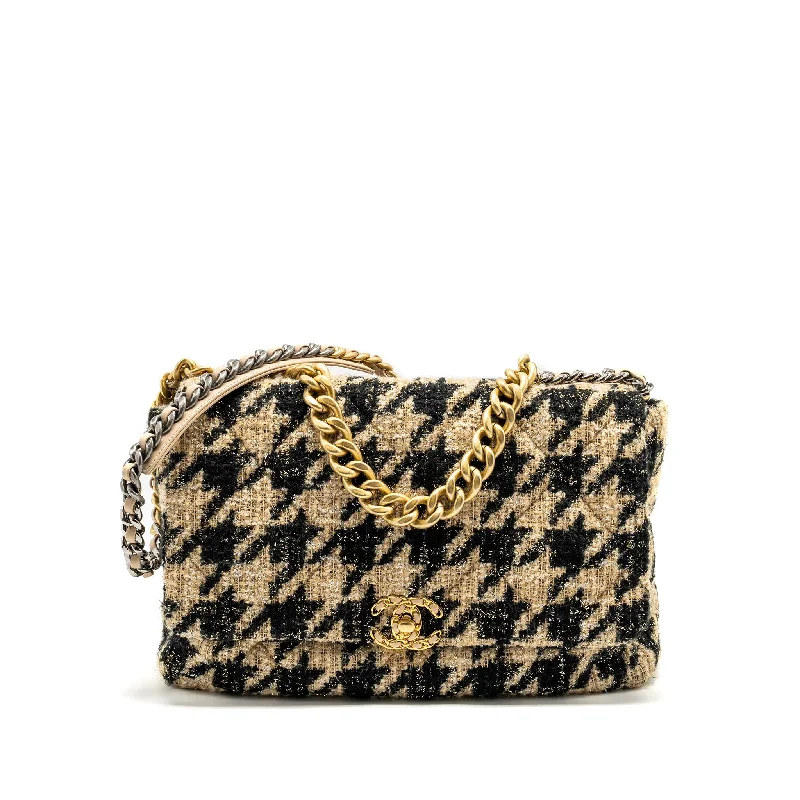 Chanel All - Match Handbag for Versatile StylingChanel Maxi 19 Bag Tweed Beige/Black Multicolour Hardware