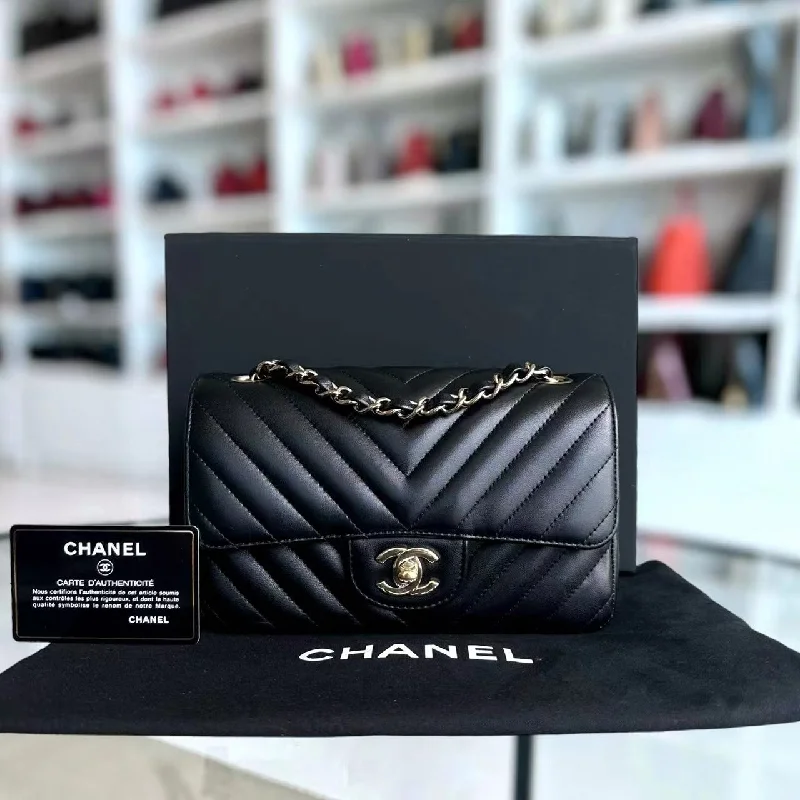 Chanel Lightweight Handbag for Daily ErrandsMini Rectangular Classic Flap Double Flap 20CM Chevron Lambskin Black Golden Hardware Series 27