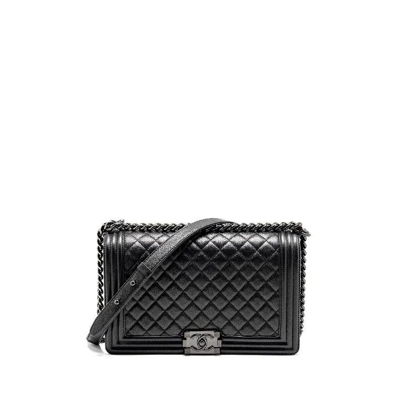 Chanel Lightweight Handbag for Daily ErrandsChanel New Medium Boy Bag Caviar So Black