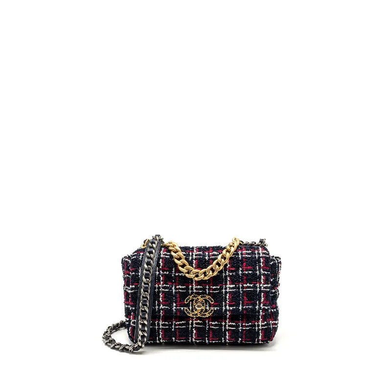 Chanel Vintage Inspired Handbag for Retro LoversChanel Small 19 Bag Tweed Multicolour with Multicolour Hardware