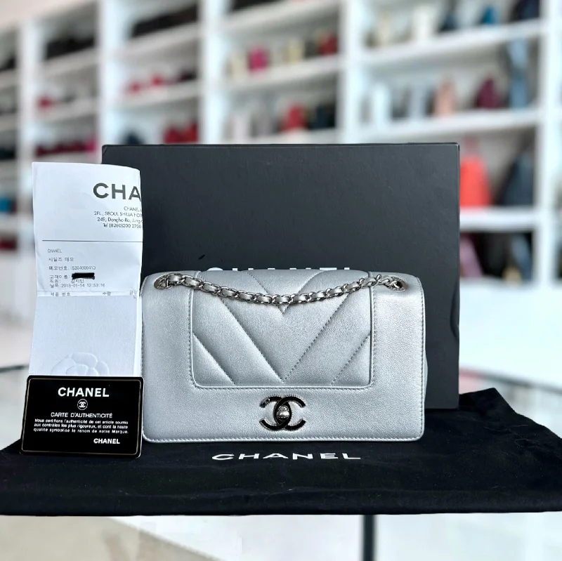 Chanel Limited Edition Handbag for Collectors*Full Set, Receipt* Mademoiselle Small Seasonal Double Flap Chevron Calfskin Silver No 24