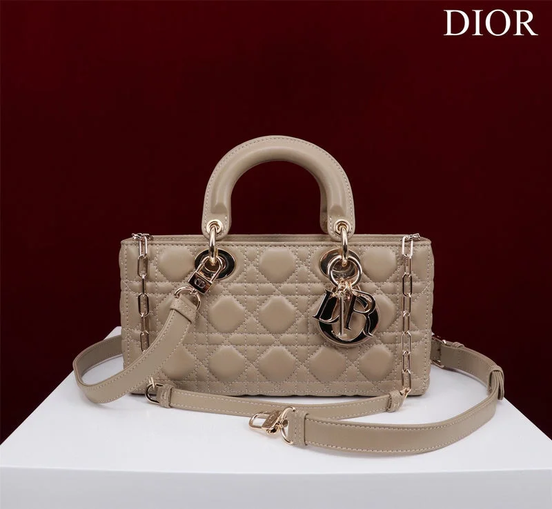 Luxury Christian Dior crossbody bags with a chain - link strapBC - Dior Bags - 193