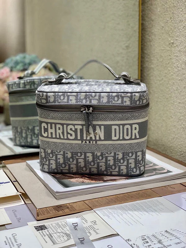 Luxury Christian Dior crossbody bags with a chain - link strapBC - Dior Bags - 1936