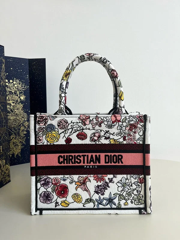 Christian Dior handbags with a back - pocket for quick storageChristian Dior Bags - 550