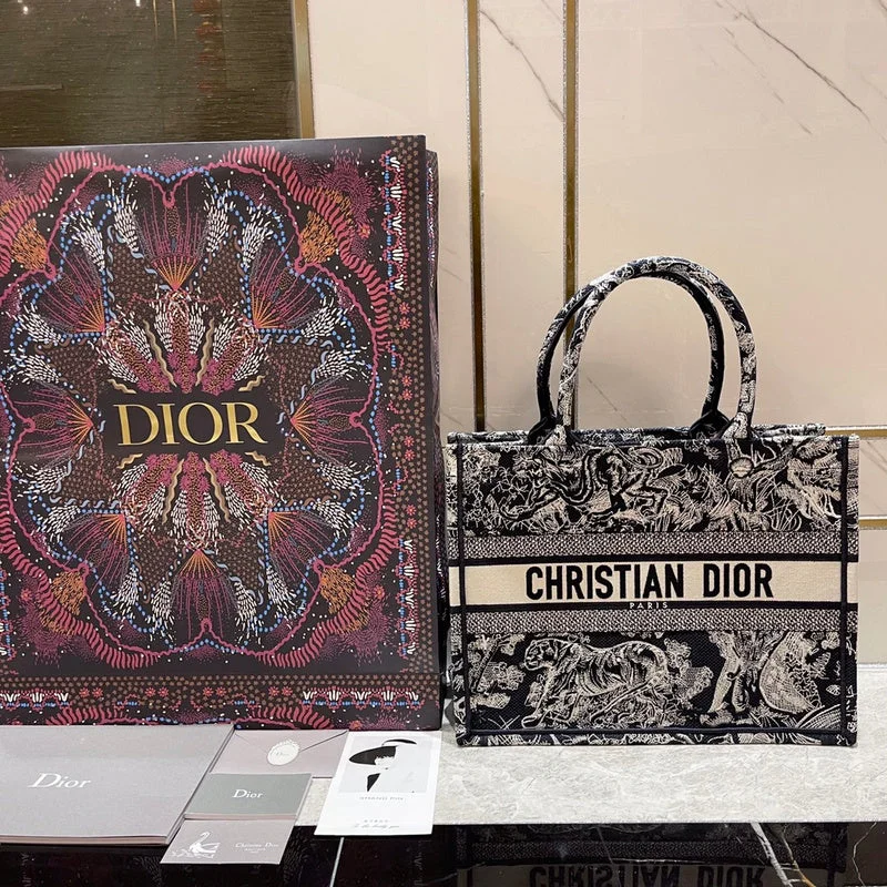 Stylish Christian Dior shoulder bags with a tassel - adorned zipperChristian Dior Bags - 5987