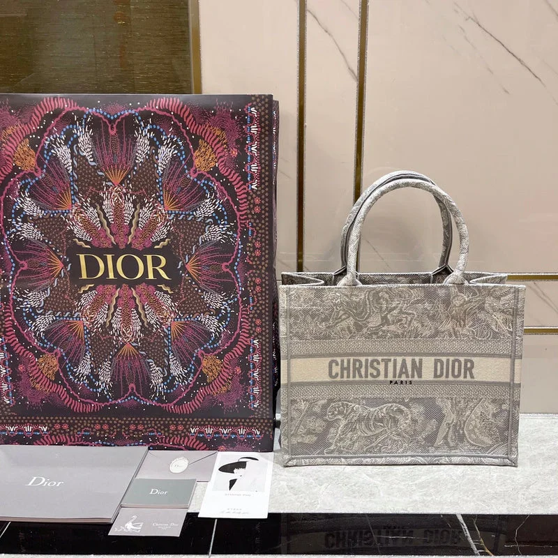 Trendsetting Christian Dior crossbody bags with a colorful strapChristian Dior Bags - 5992