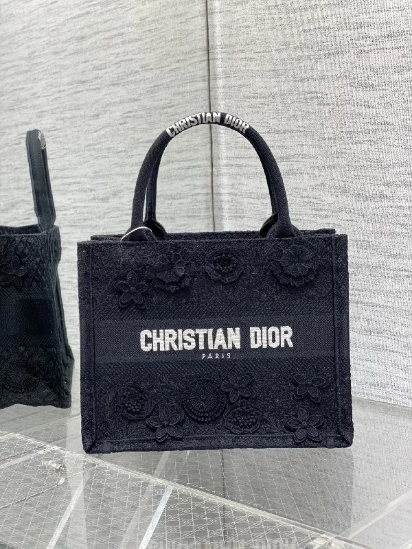 Christian Dior tote bags with a printed Dior logo on the frontChristian Dior - Luxury Bags  147