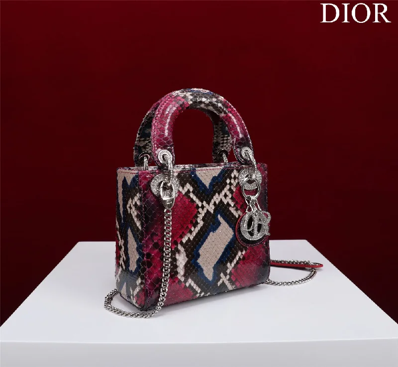 Christian Dior bags with a detachable coin purse insideChristian Dior - Luxury Bags  189