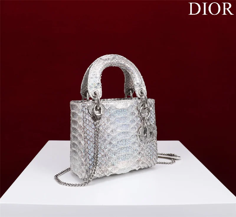 Luxury Christian Dior crossbody bags with a chain - link strapChristian Dior - Luxury Bags  200